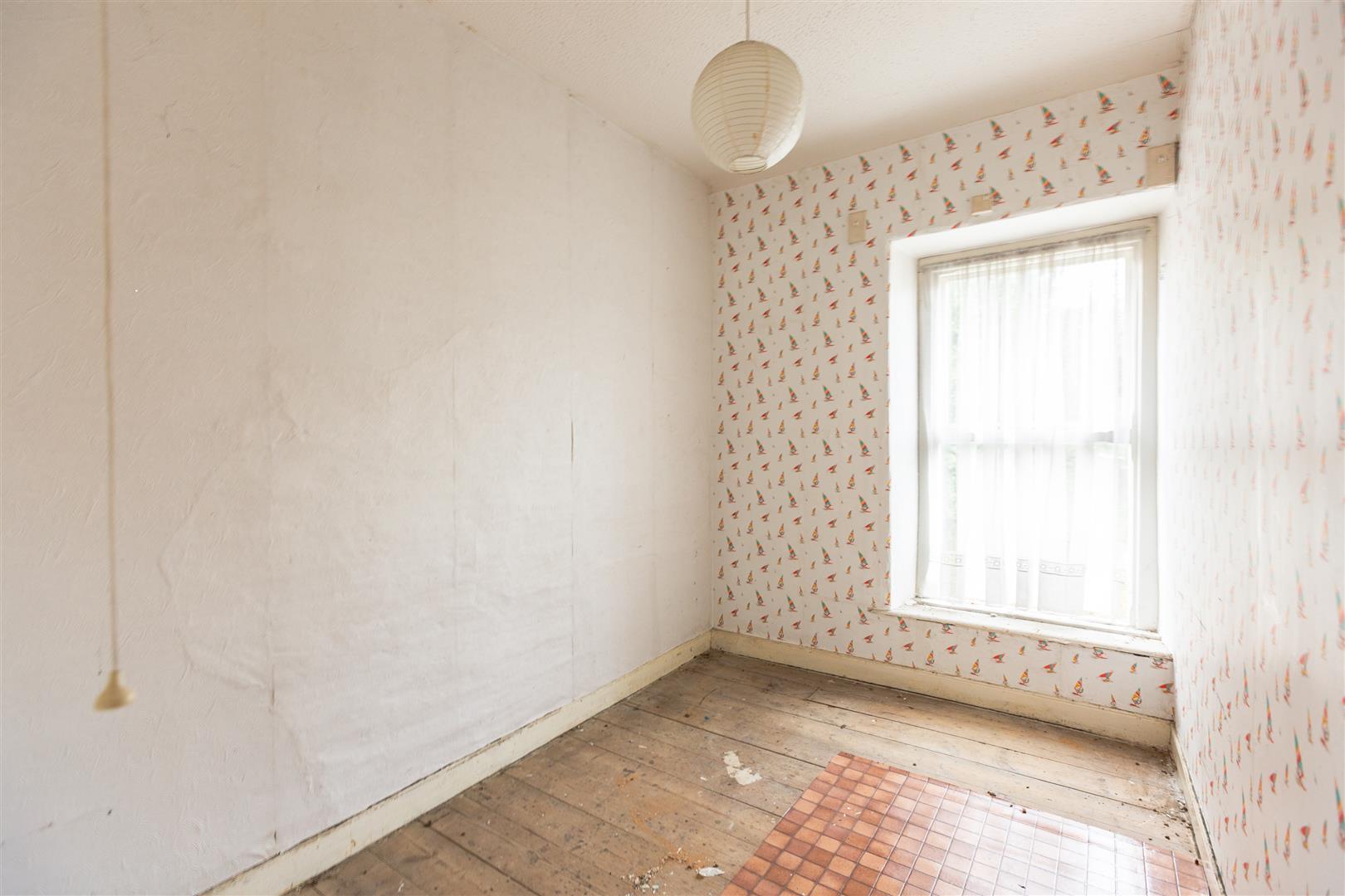 Vicarage Road, Morriston, Swansea, SA6 6DH